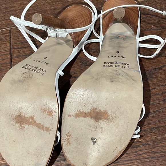 Andrew Stevens Studio White Strappy Sandals Size 8 - Picture 6 of 6